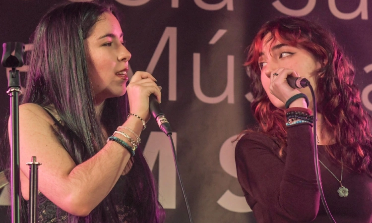 dones producció musical