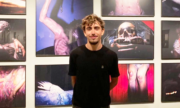 Bernat Erra: el fotògraf que revisa la fe amb ulls de nen